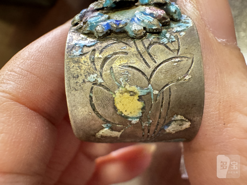 清 银烧蓝錾金蟾戒指 - 图4
